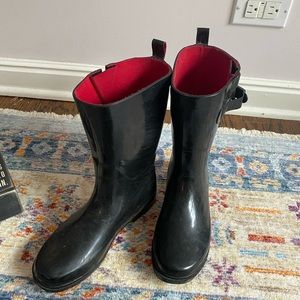 Black rain boots